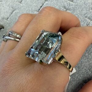 White gold and aquamarine ring - size 7